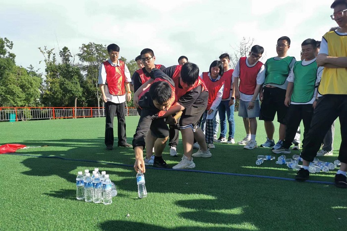 1693905545598762.jpg 素质拓展2.jpg