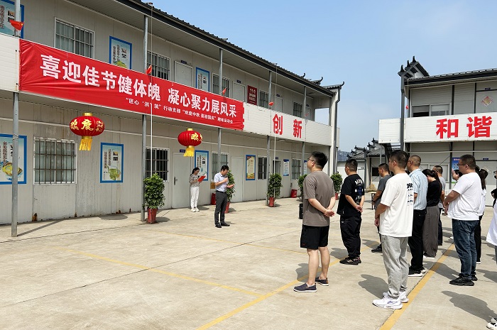 1696643638518533.jpg 1-700.jpg